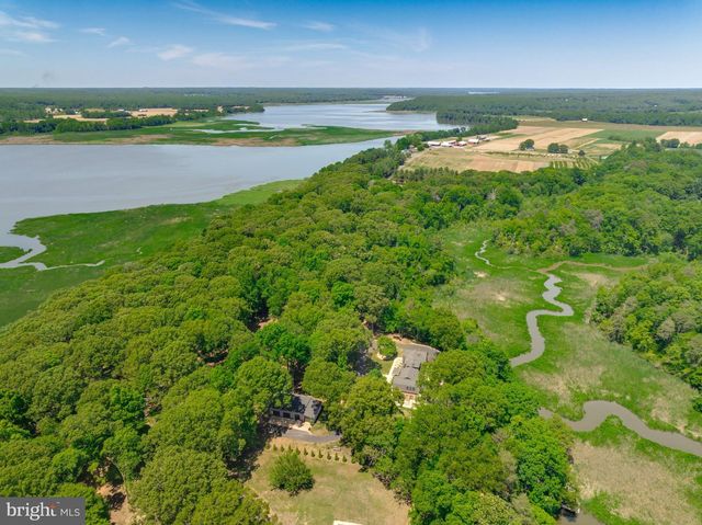 7785 SWAN LN, Owings, MD 20736