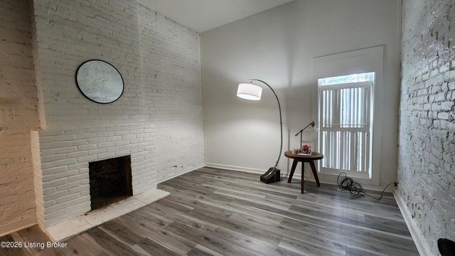 903 Franklin St, Louisville, KY 40206