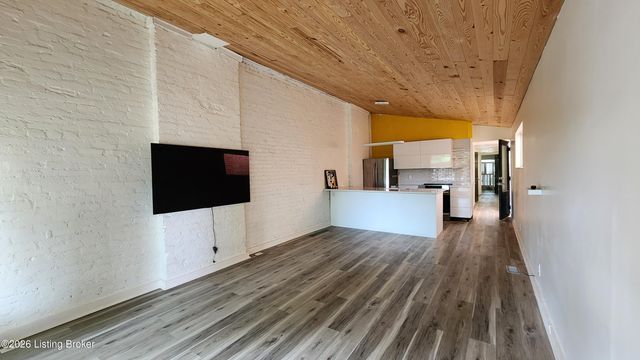 903 Franklin St, Louisville, KY 40206