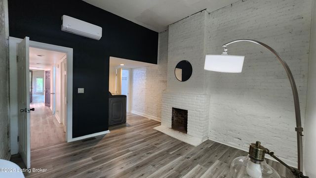 903 Franklin St, Louisville, KY 40206