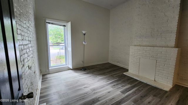 903 Franklin St, Louisville, KY 40206