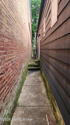 903 Franklin St, Louisville, KY 40206