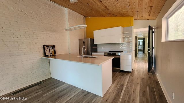 903 Franklin St, Louisville, KY 40206