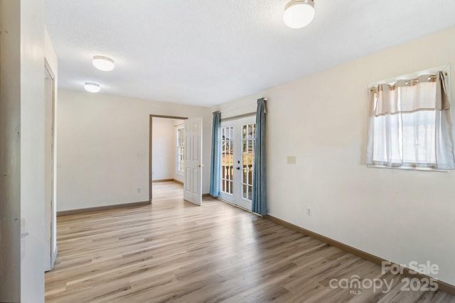 34 Scot Turn None, Mill Spring, NC 28756