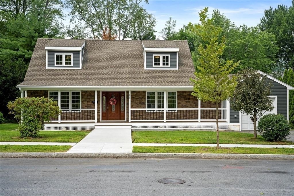107 Newton Ave N, Worcester, MA 01609