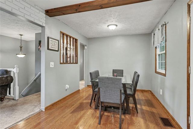 16 Strussenberg Drive, Parma, NY 14468