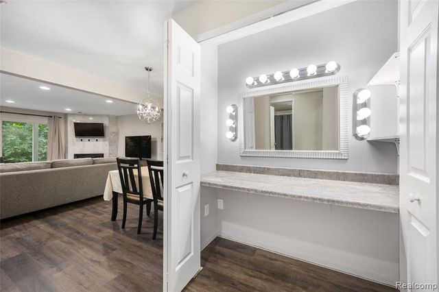 31444 Orchard, Farmington Hills, MI 48334