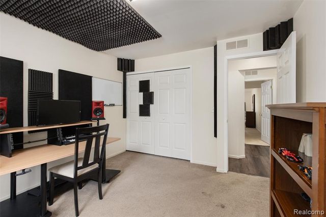 31444 Orchard, Farmington Hills, MI 48334