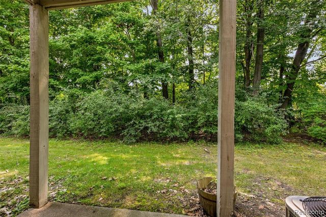31444 Orchard, Farmington Hills, MI 48334