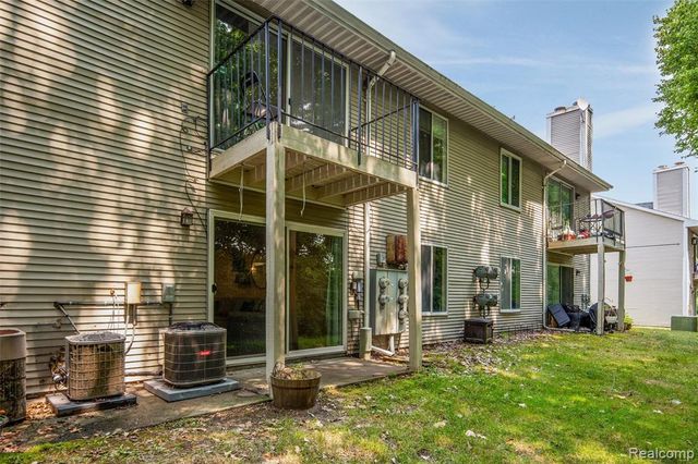 31444 Orchard, Farmington Hills, MI 48334