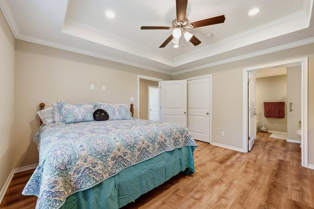 305 E Bonham, Tom Bean, TX 75489