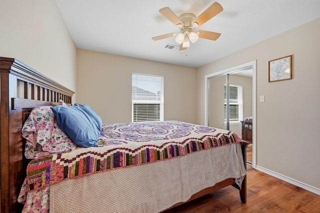 305 E Bonham, Tom Bean, TX 75489