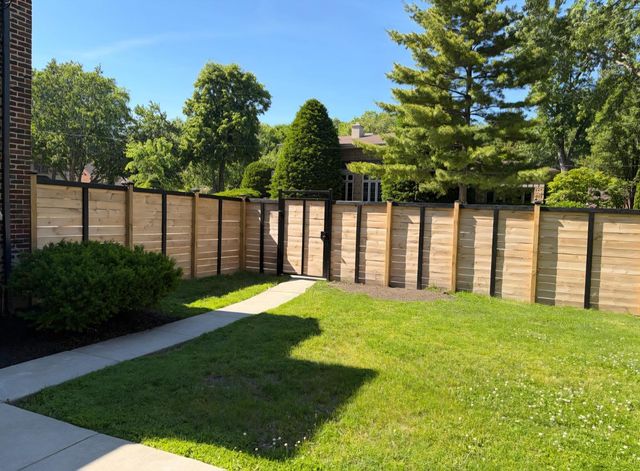9001 S Claremont Avenue, Chicago, IL 60643