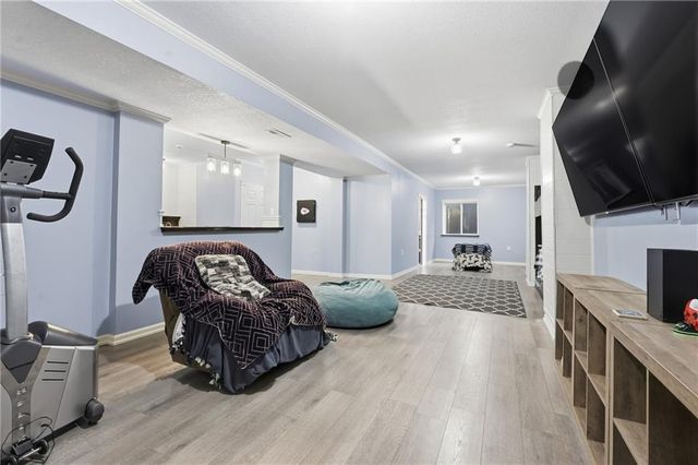 2410 NE 111th Terrace, Kansas City, MO 64155