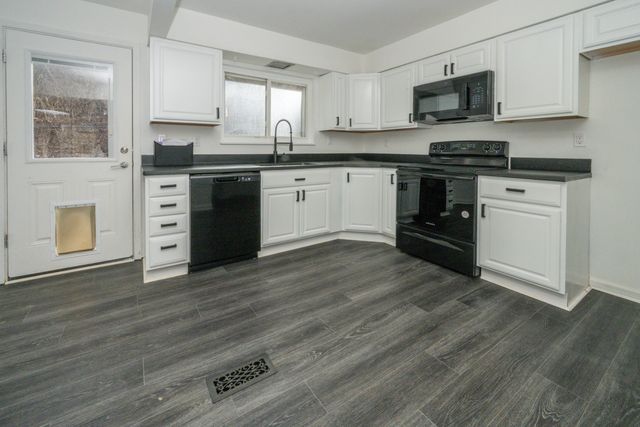 495 Pooles Creek Road, Newport, KY 41076