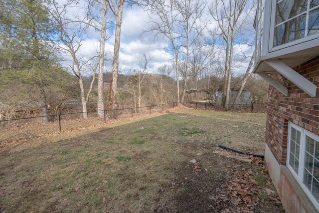 495 Pooles Creek Road, Newport, KY 41076