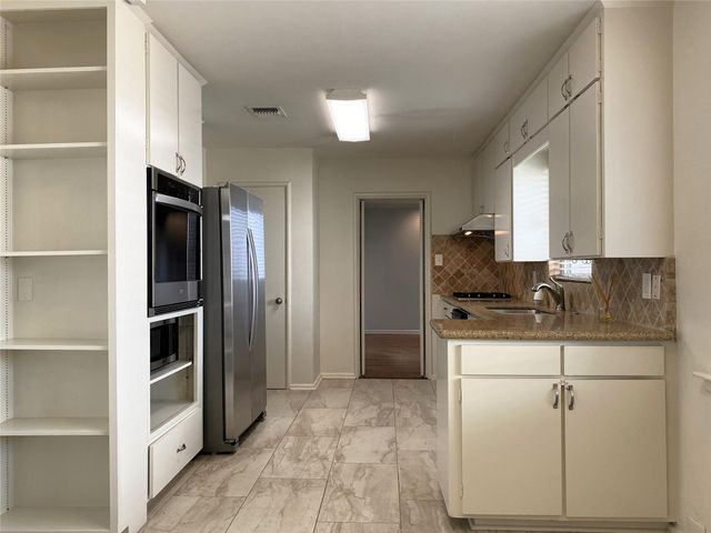 3207 Banbury Place, Houston, TX 77027