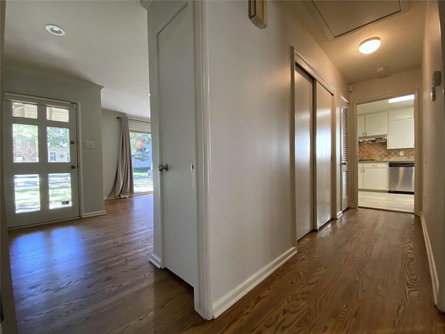 3207 Banbury Place, Houston, TX 77027