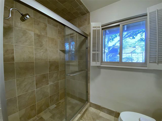 3207 Banbury Place, Houston, TX 77027
