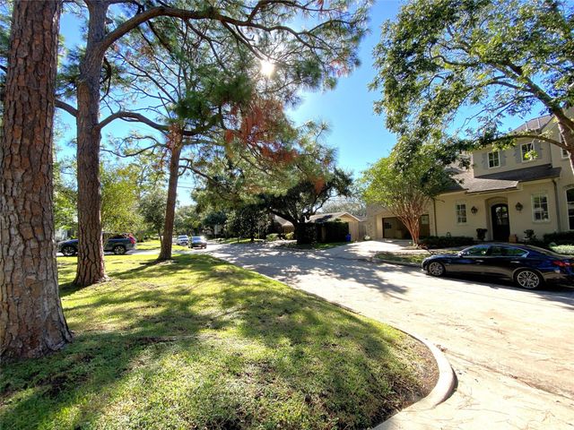 3207 Banbury Place, Houston, TX 77027