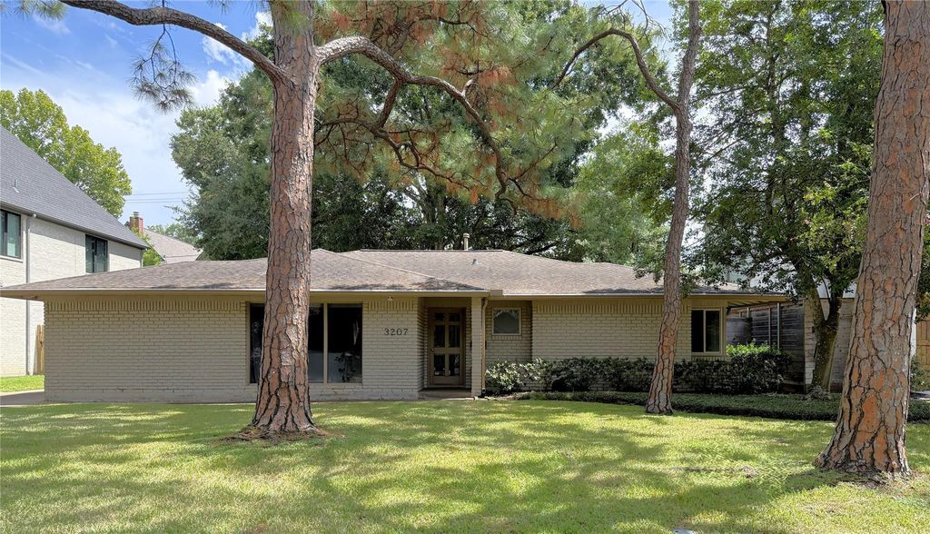 3207 Banbury Place, Houston, TX 77027