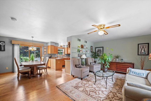 7017 Lamberton ROAD, Racine, WI 53402