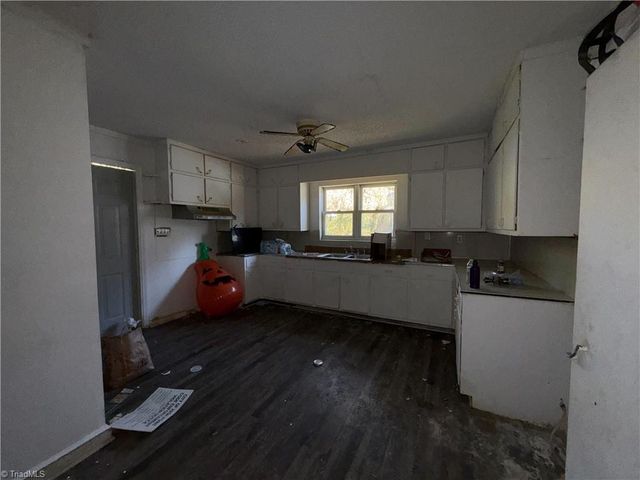 2507 Lexington Avenue, High Point, NC 27262