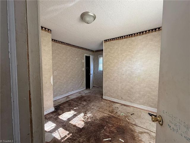 2507 Lexington Avenue, High Point, NC 27262