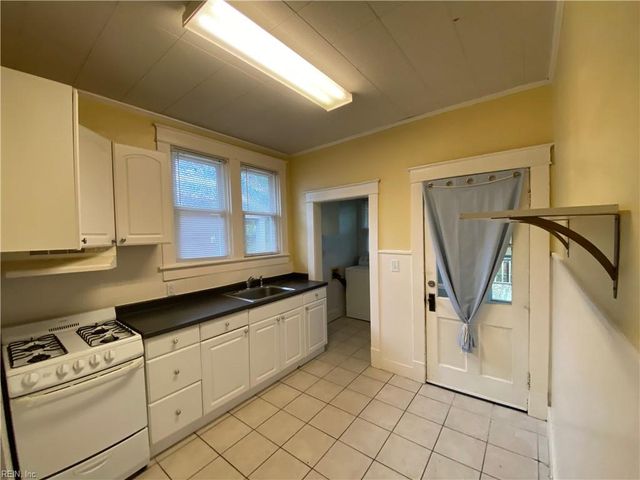 859 W 47th ST, Norfolk, VA 23508