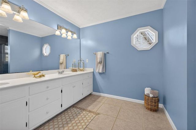 1213 Temple Johnson Road, Loganville, GA 30052