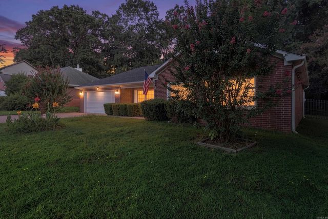 2611 Henson Pl, Bryant, AR 72022