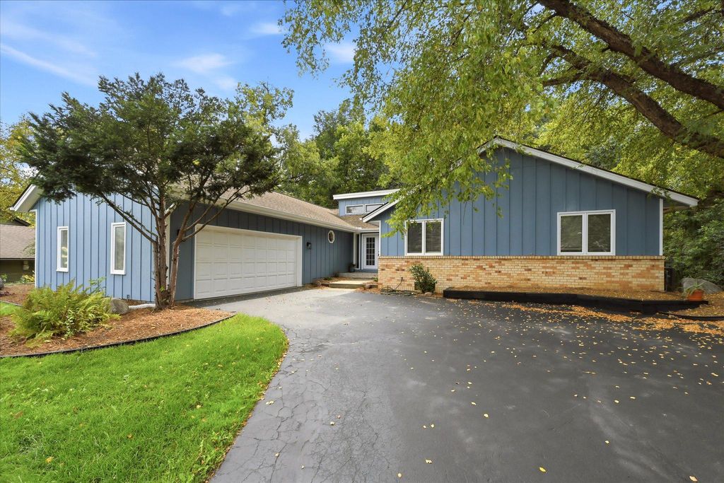 1592 Sherwood Court, Eagan, MN 55122 — photo 3