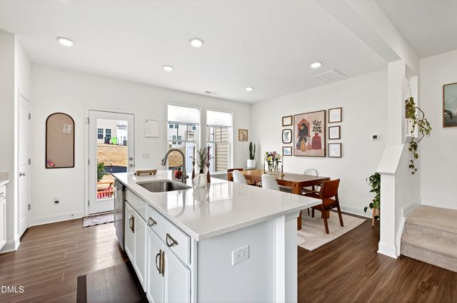 1201 Channel Drop Loop, Zebulon, NC 27597