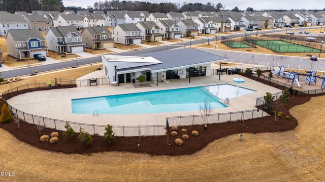 1201 Channel Drop Loop, Zebulon, NC 27597