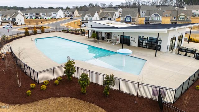 1201 Channel Drop Loop, Zebulon, NC 27597