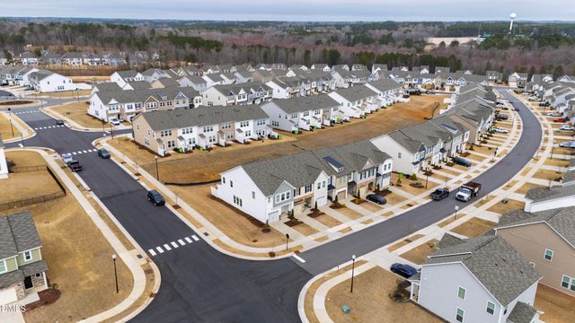 1201 Channel Drop Loop, Zebulon, NC 27597