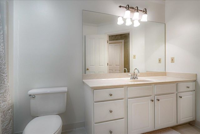 1341 CEDAR HOLLOW DR, Cordova, TN 38016