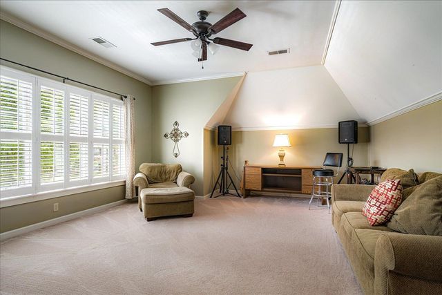 1341 CEDAR HOLLOW DR, Cordova, TN 38016