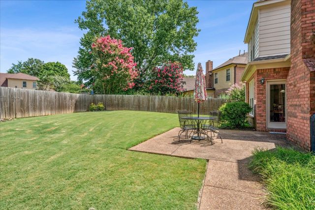 1341 CEDAR HOLLOW DR, Cordova, TN 38016