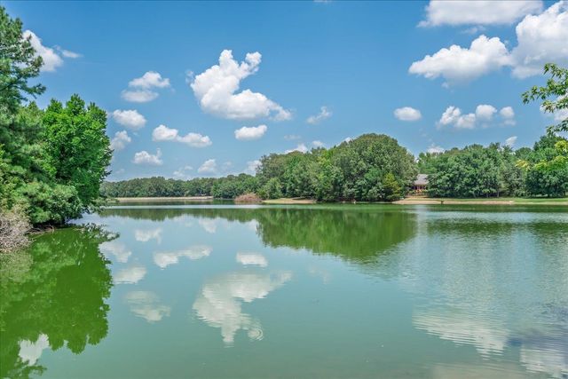 1341 CEDAR HOLLOW DR, Cordova, TN 38016