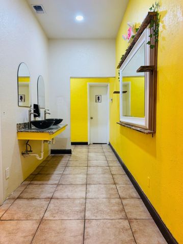 3330 NE 33rd Street, Fort Lauderdale, FL 33308