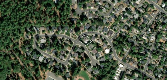 154 Scotia Pines Cir, Grass Valley, CA 95945