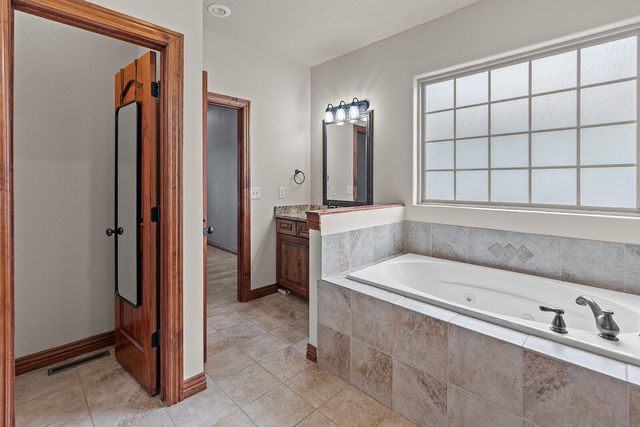 3409 N Brinnsfield Drive, Ozark, MO 65721