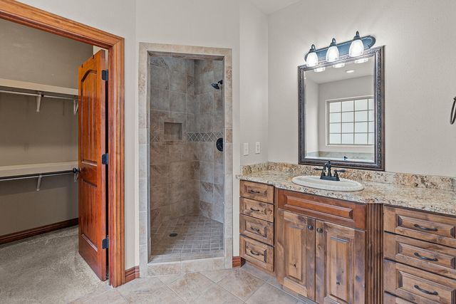 3409 N Brinnsfield Drive, Ozark, MO 65721