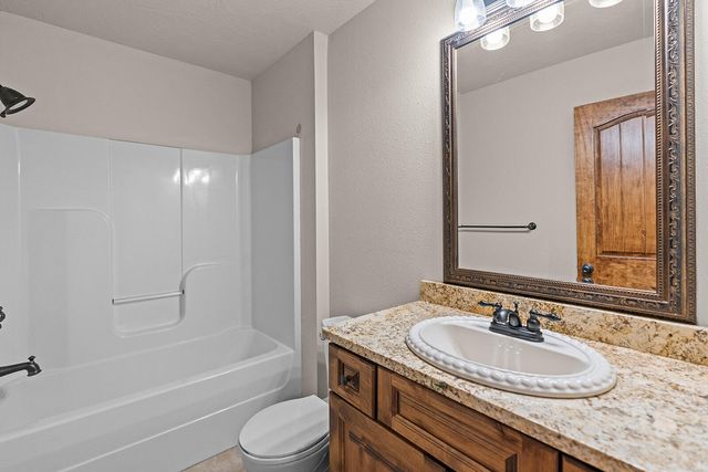 3409 N Brinnsfield Drive, Ozark, MO 65721