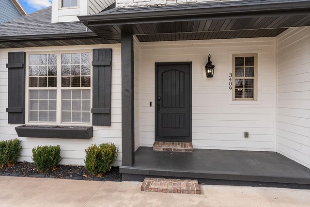 3409 N Brinnsfield Drive, Ozark, MO 65721