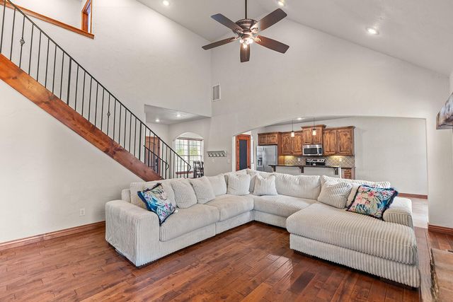 3409 N Brinnsfield Drive, Ozark, MO 65721