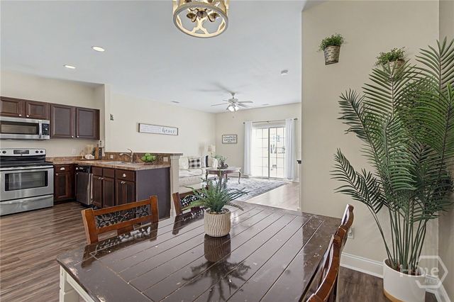 345 Canyon Oak Loop, Richmond Hill, GA 31324