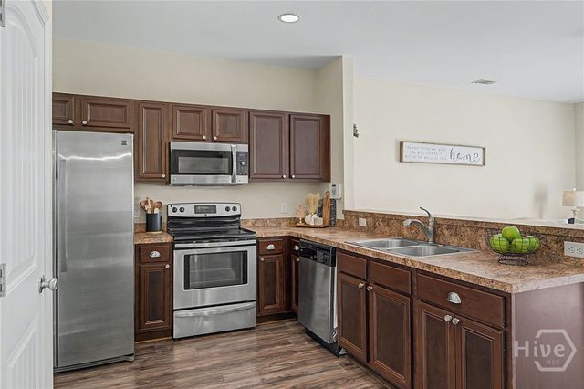 345 Canyon Oak Loop, Richmond Hill, GA 31324