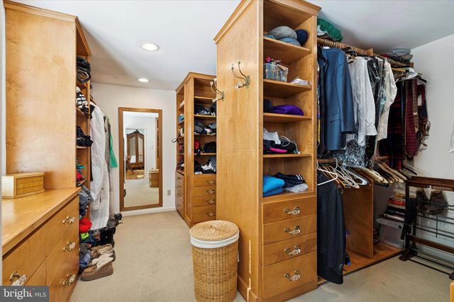 736 WOODLEAVE RD, Bryn Mawr, PA 19010